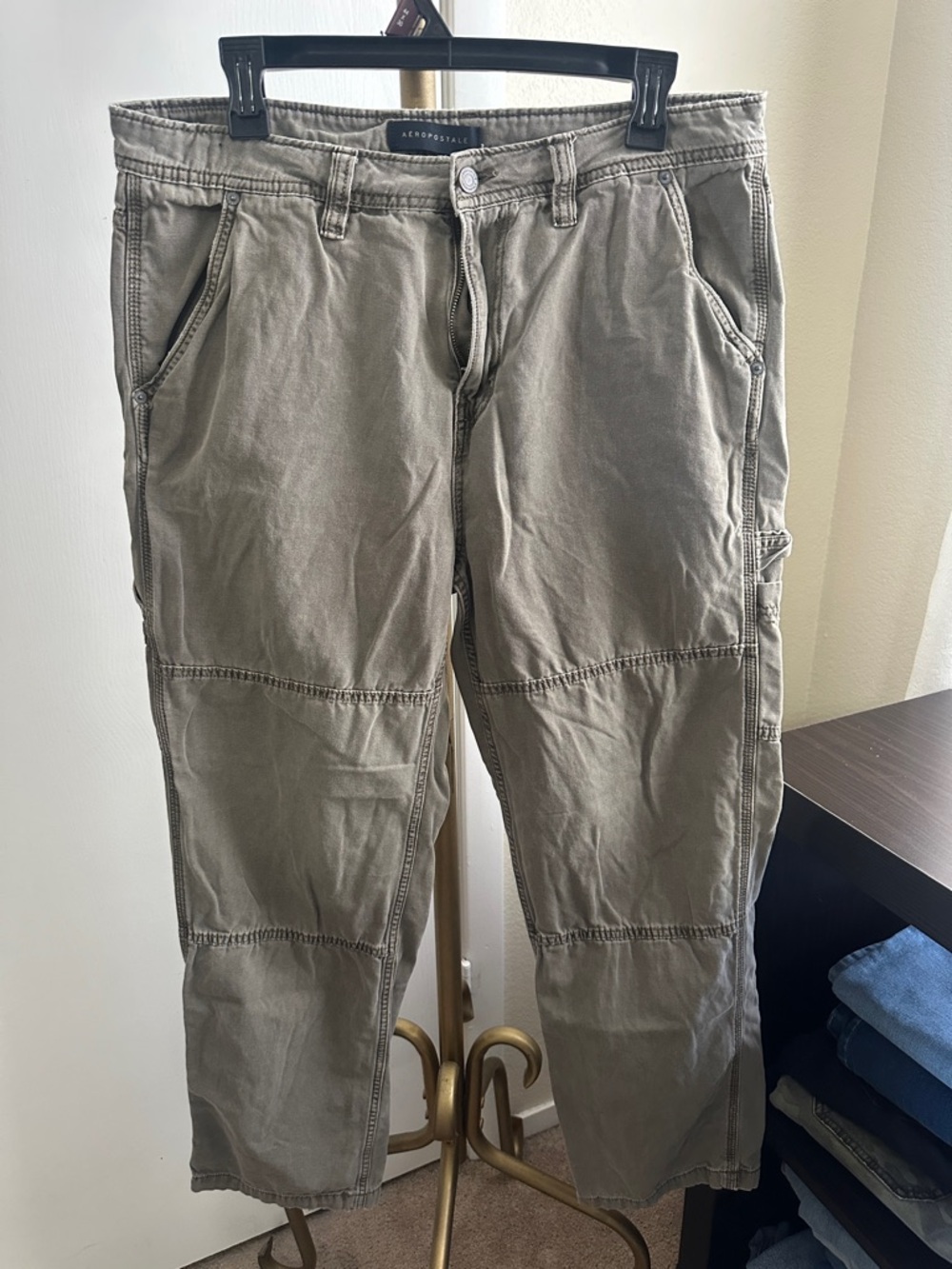 Aeropostale Men's Olive/Taupe Cargo Pants